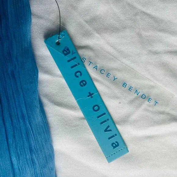 Alice + Olivia Crepe Pleated Tank Top - Picture 5 of 8